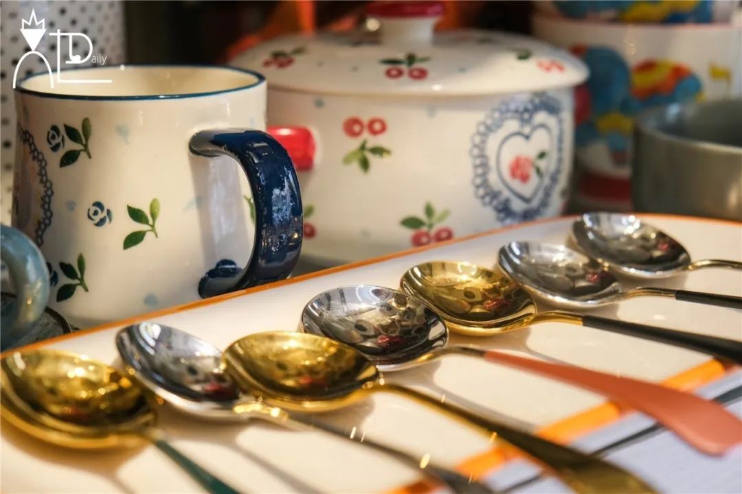 青岛陶瓷餐具哪里卖,青岛瓷器餐具店