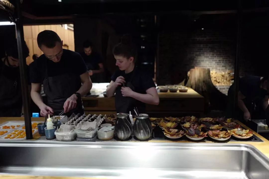 世界第一餐厅NOMA:“有什么吃什么”的能耐和“改变世界”的勇气