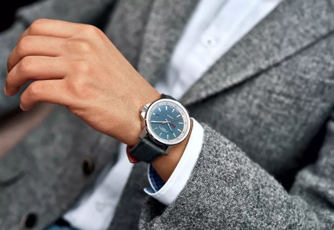为什么很多人去买几十块钱的手表,现在年轻人有必要买手表吗
