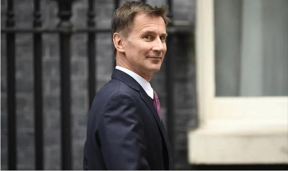 还有一个月!这位西安姑娘很可能成为英国“第一夫人”