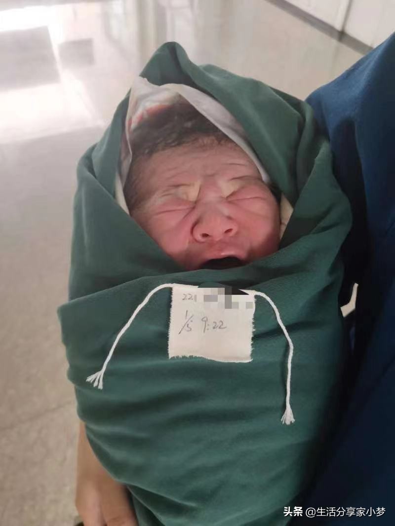 剖腹产十几天刀口裂开疼,剖腹产开三指会不会松弛