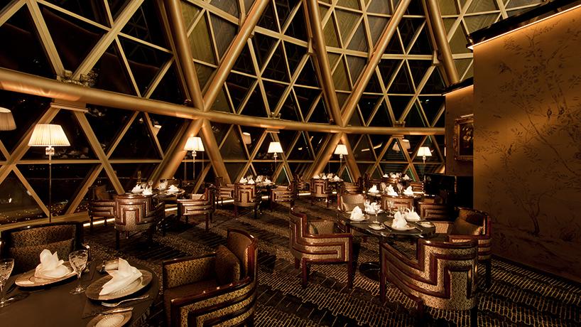 婢抽棬宸撮粠閰掑簵杩樻槸濞佸凹鏂厭搴楀ソ,婢抽棬鍥涘閰掑簵鍜屽洓瀛ｅ悕鑽熷摢涓ソ