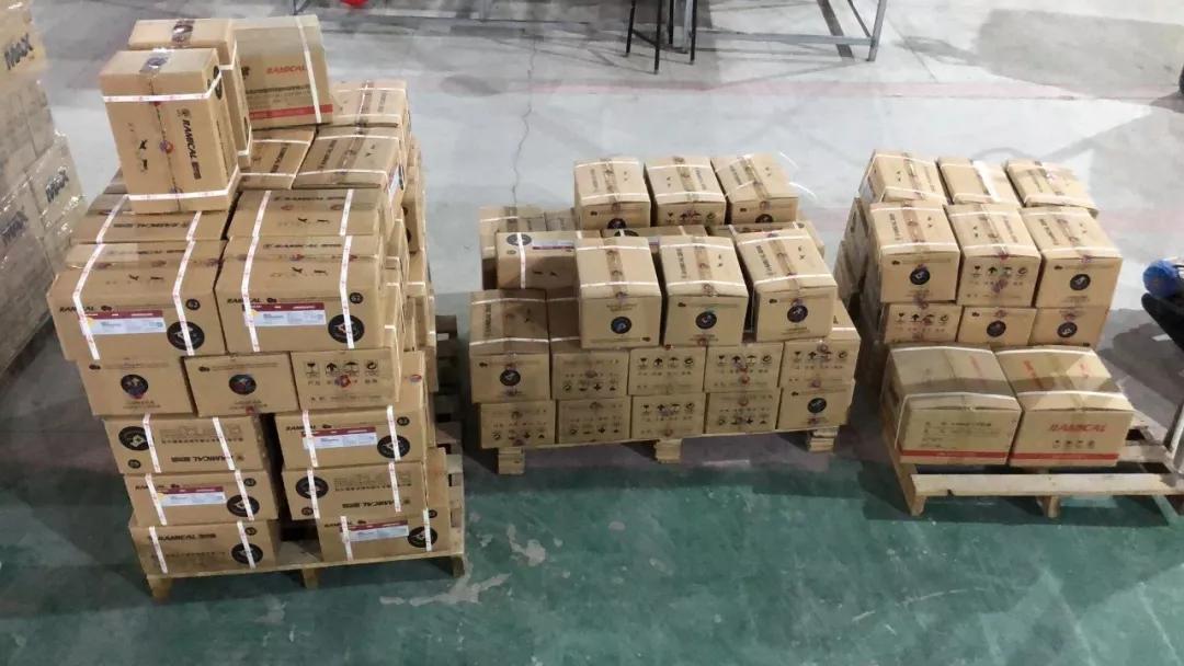 战疫我们在一起致敬最美逆行者,战疫我们在一起致敬英雄篇视频