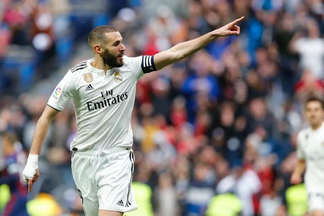 我心中的足球英雄梅西,我心中的世界足球十大经典