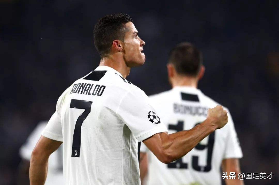 足球绝代双骄c罗与梅西,绝代双骄梅西c罗最后一场比赛