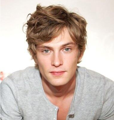 自然卷男生适合什么发型大全,男士自然卷适合的发型图片2022年