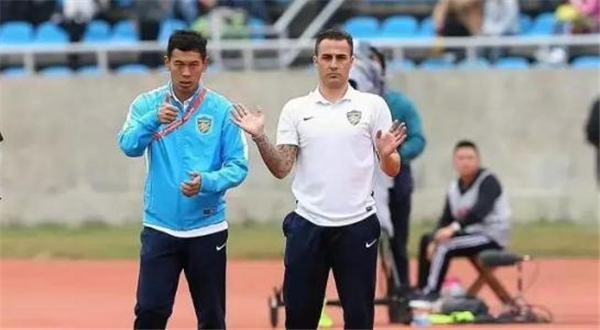 恒大最精彩的反击,恒大后场失误的视频