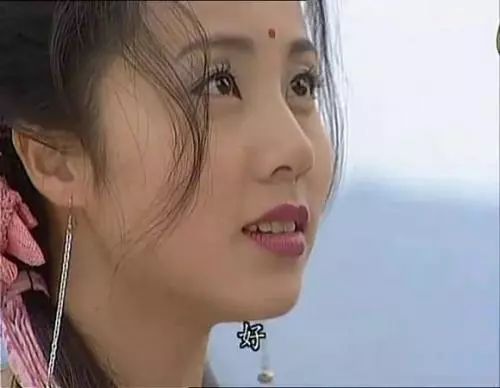 多多妈罕见晒跳舞视频，舞姿婀娜小蛮腰抢镜，难怪黄磊这么爱她