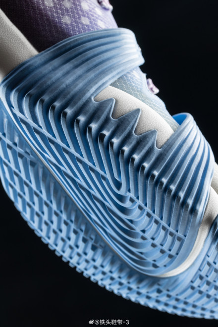 李宁反伍一代vs驭帅13,李宁反伍二代和李宁全城8