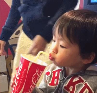 “把姥姥七百多关的消消乐弄没了怎么办？”评论区的回复真是人才