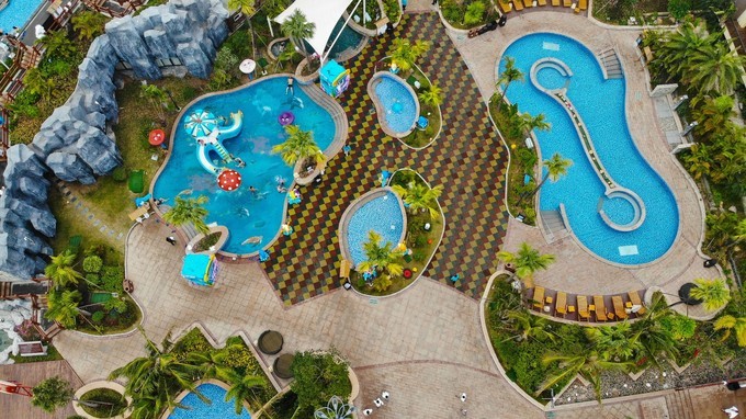 广东珠海浪漫之城视频,珠海海洋王国温泉