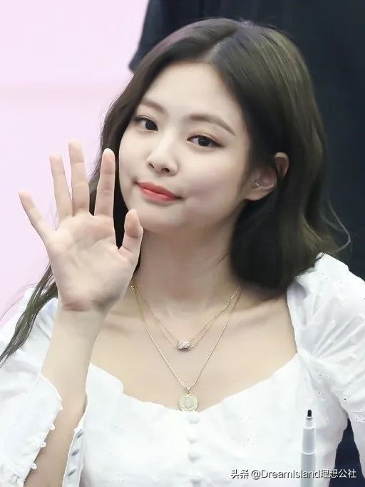 美妆好物狂欢粉底液,适合春天的粉底液