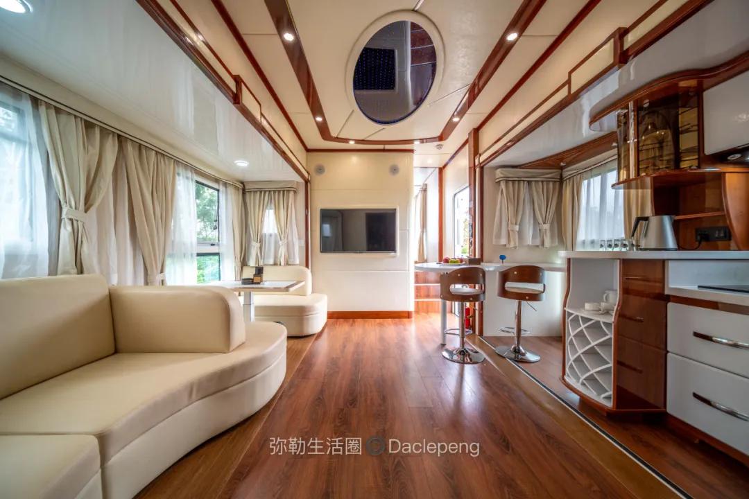 云南最美小镇图片,云南太平湖森林公园花海