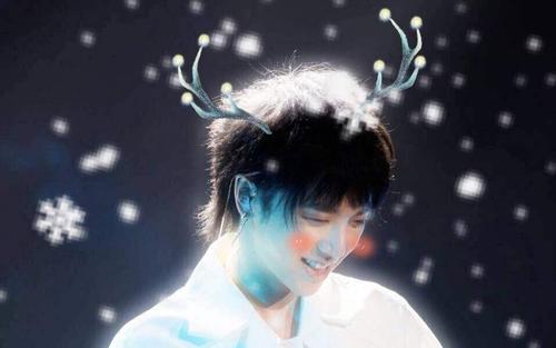 为什么华晨宇的新世界和呐喊一样,为什么越来越多人看华晨宇