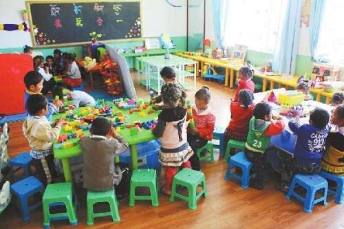 幼儿园给家长布置手工作业通知,幼儿园给孩子布置作业有什么要求