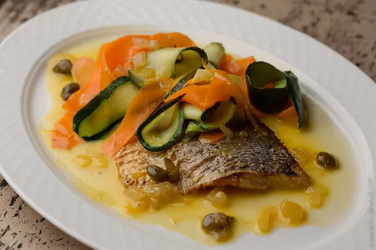 欧洲超市的鱼是活的吗,欧洲超市常见海鲜