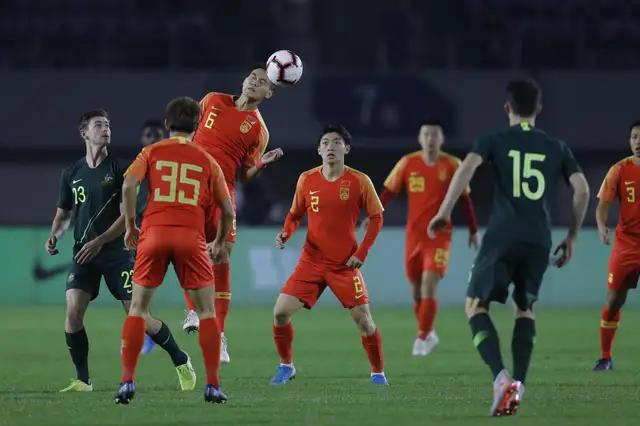 中国足协怎样来拯救中国足球,追问国足1:5惨败足球之夜