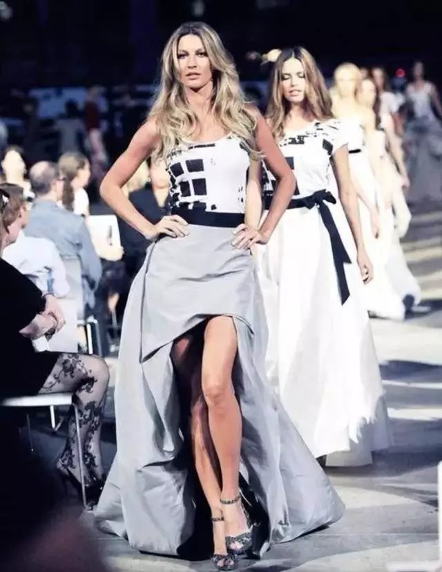 全世界最贵的模特走一步318万,第一位在国际上获奖的超模