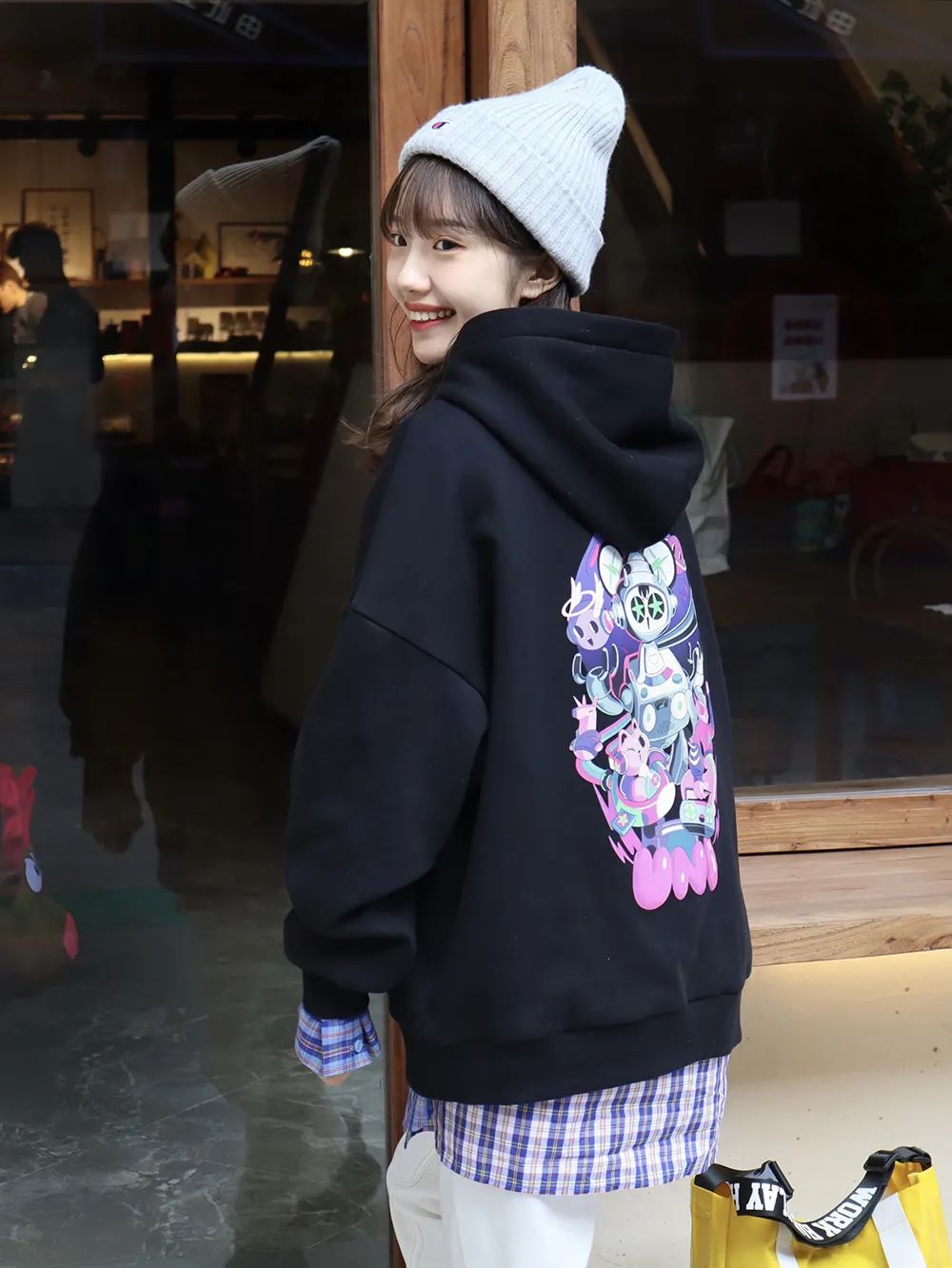 绫致集团,为旺季营销开门红做准备