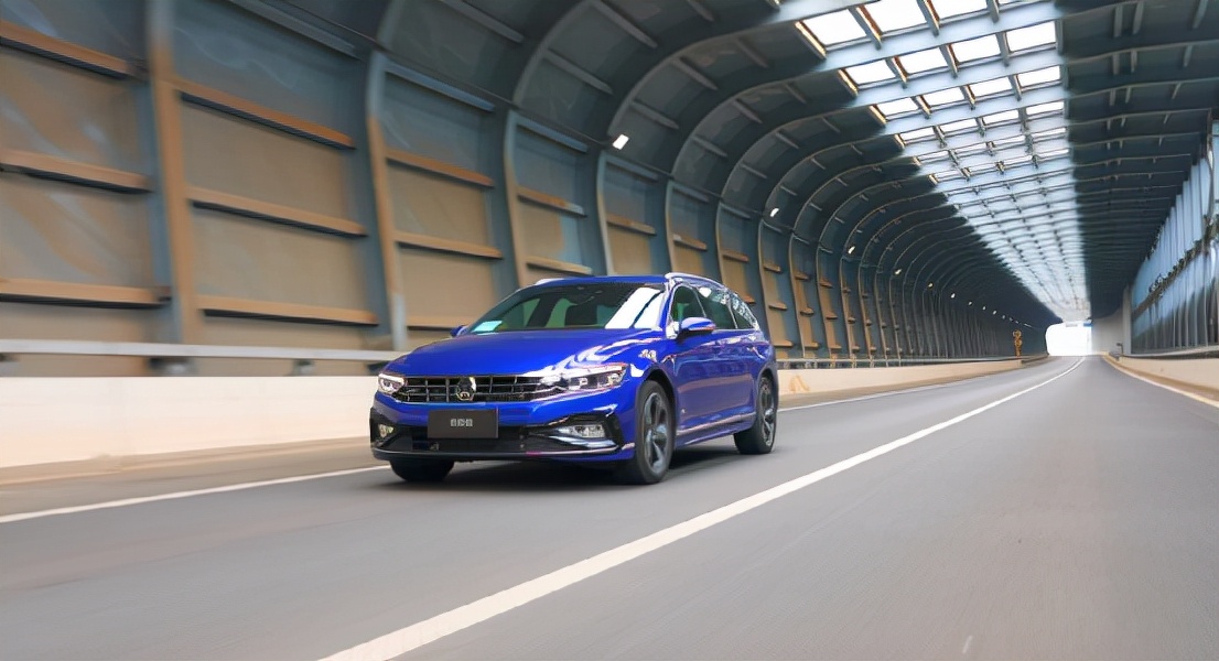 大众4驱蔚揽旅行车试驾,大众蔚揽旅行车试驾视频