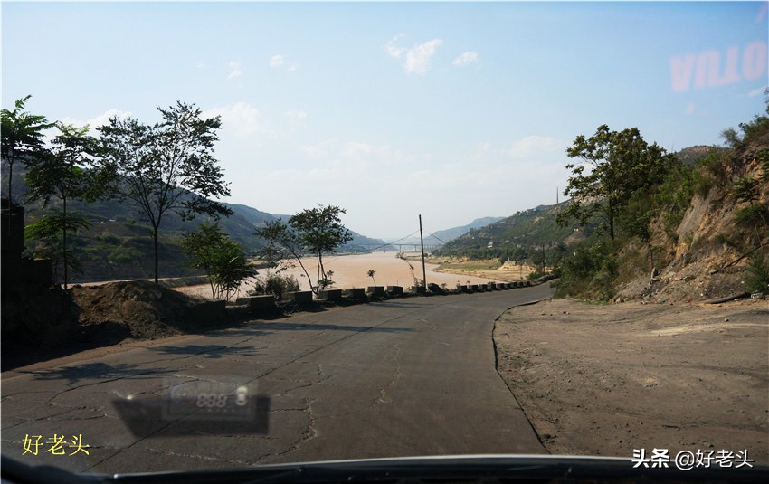 床车自驾游吃住在车上,床车自驾吃住