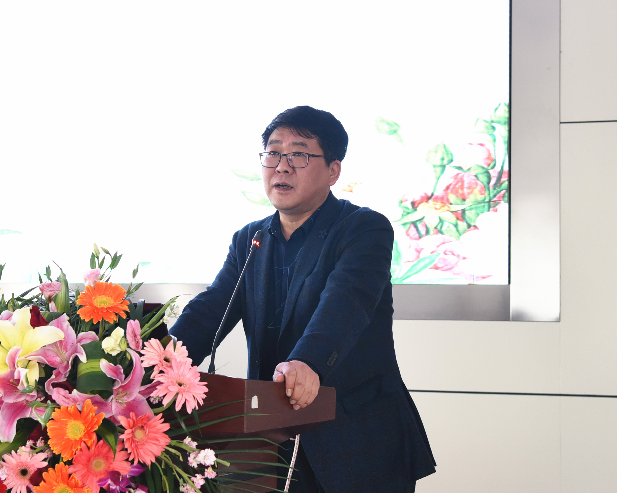 省医学会阴道镜及宫颈病理学专委会第二次会议在哈医大二院召开