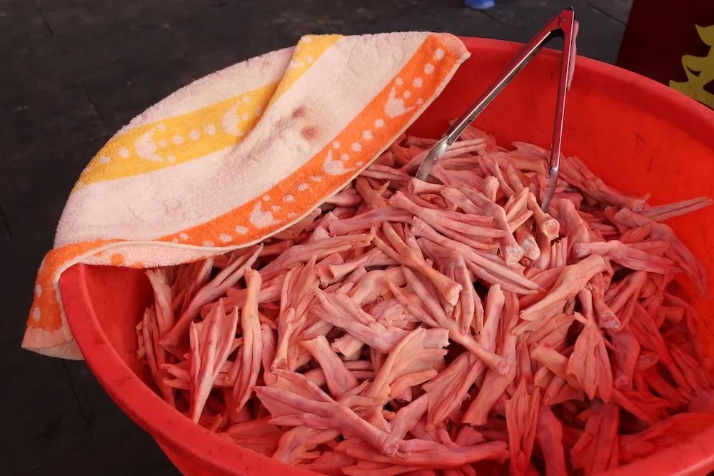 勾心勾魂啊,九尺的鸭脑壳鸭脖子鸭腿腿鸭脚脚鸭翘翘