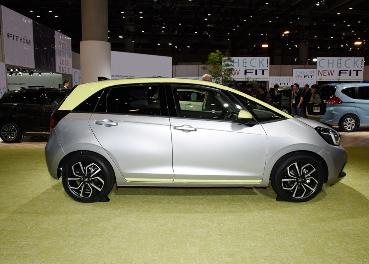 本田飞度改色双色灰魅紫双拼,本田飞度潮跑pro2023双色版