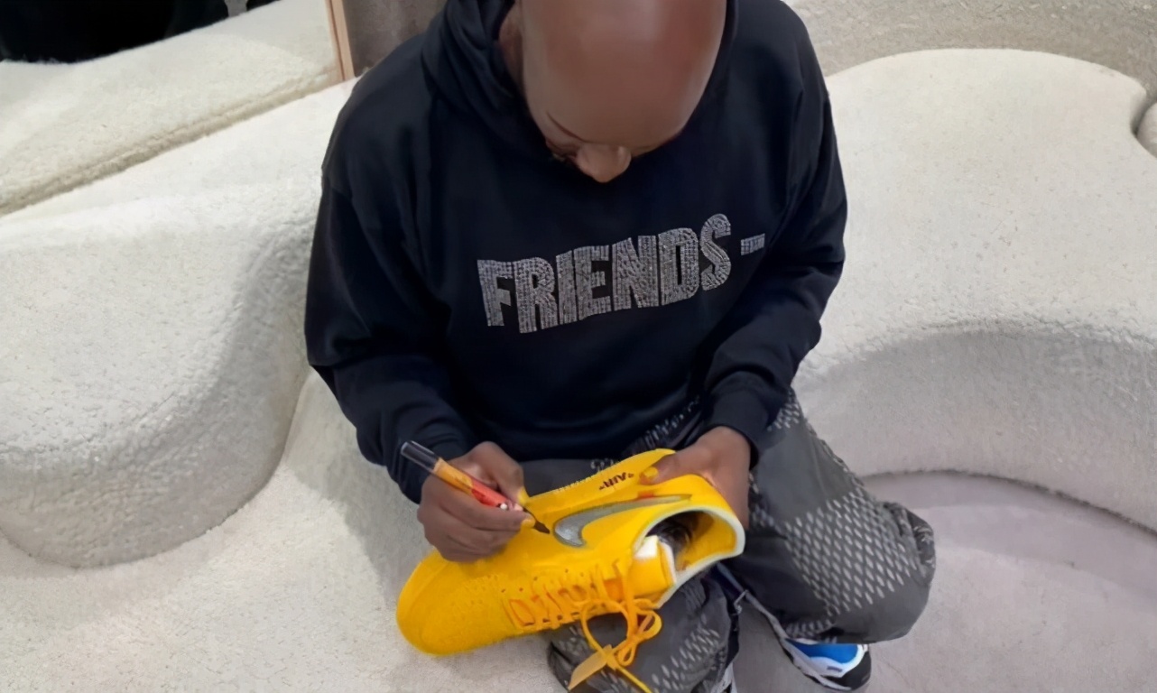 搞黄色！Off-Whitex耐克AF1联名真要发售了！实物又泄露