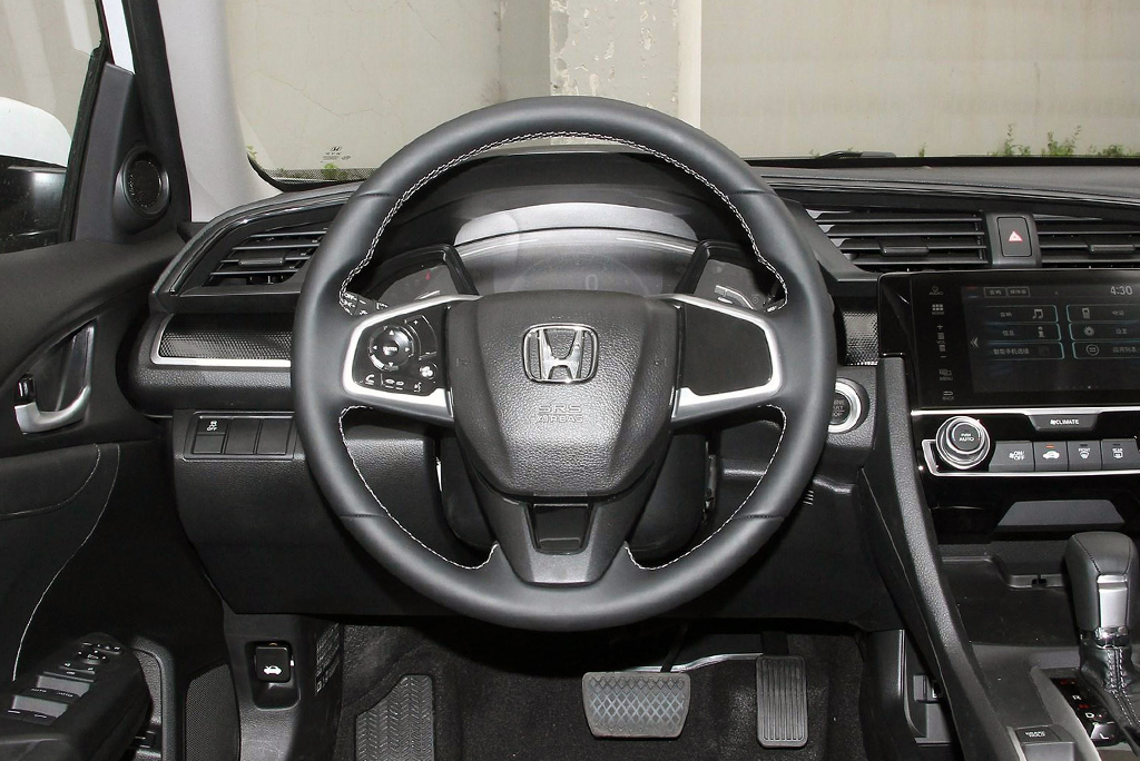 想买新车先看哪些,2022款思域买哪个配置最划算