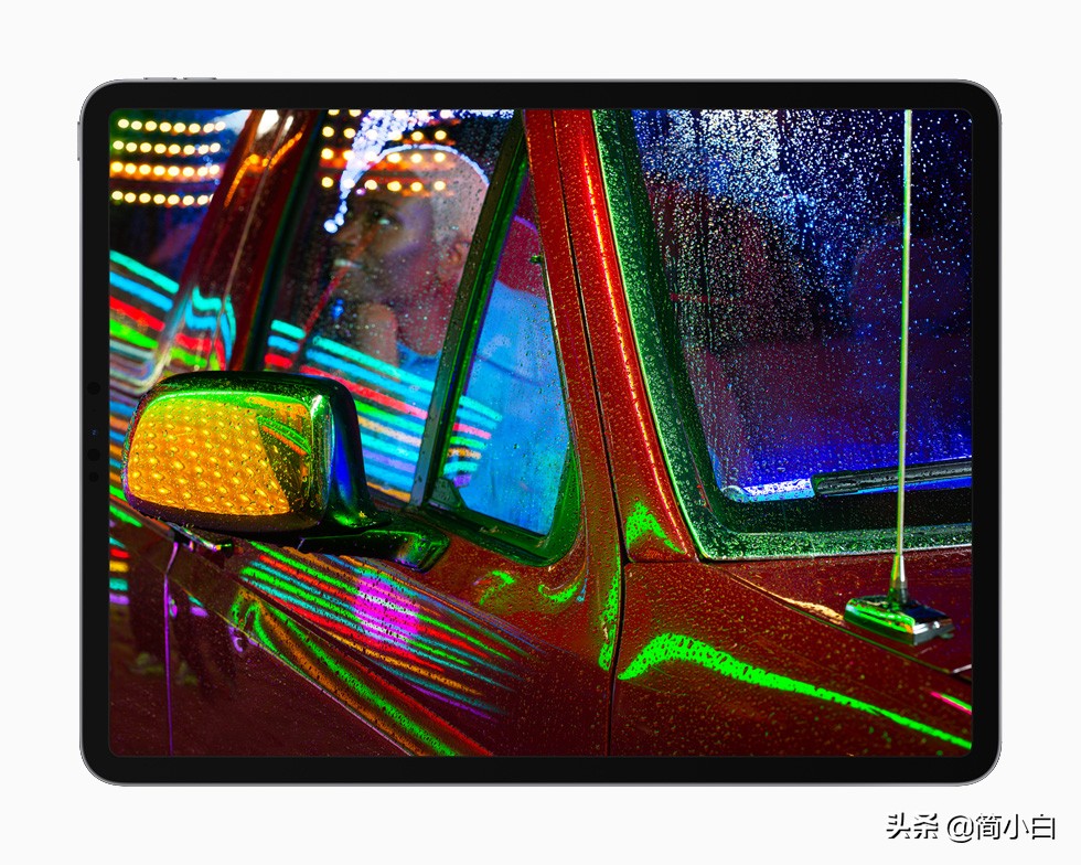 ipadpro屏幕出现黑点,苹果平板第四代ipadpro屏幕有白斑