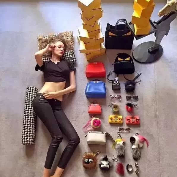 包慌？看宇宙博主们疯狂背什么