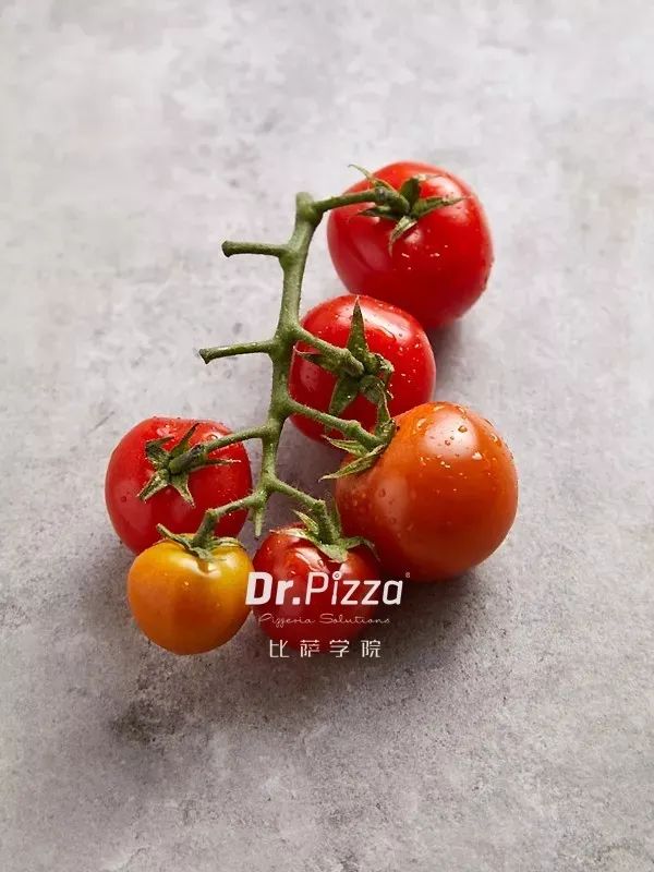 西餐煎牛排沙拉,经典牛排番茄意面