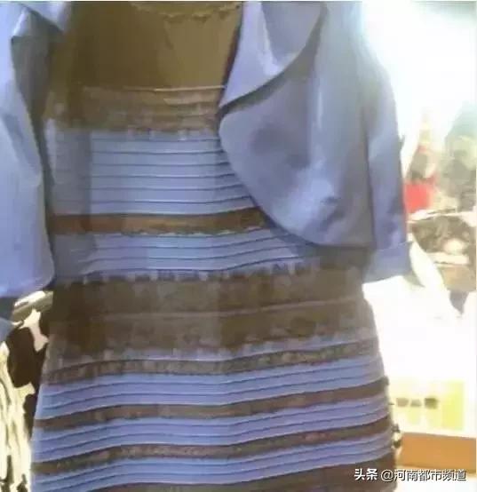 鞋子颜色粉白还是灰绿,粉白还是灰绿鞋子揭秘