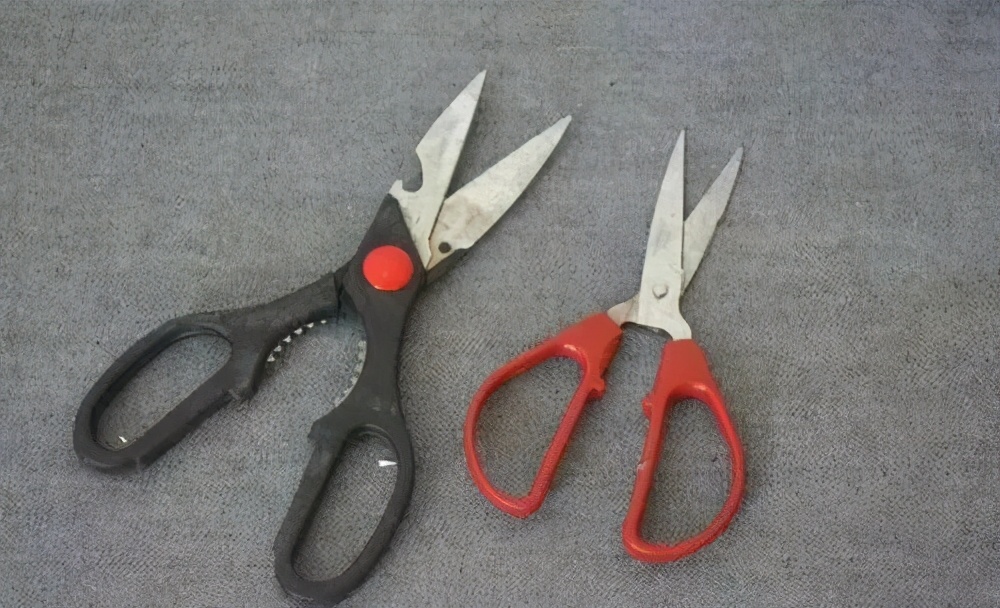 剪子不要了怎么处理,剪子变锋利小妙招