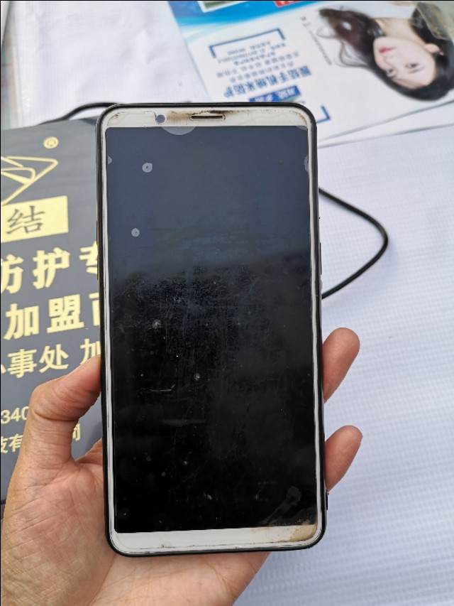 手机贴膜的防窥膜属于什么类型,纳米镀膜与传统手机贴膜的区别