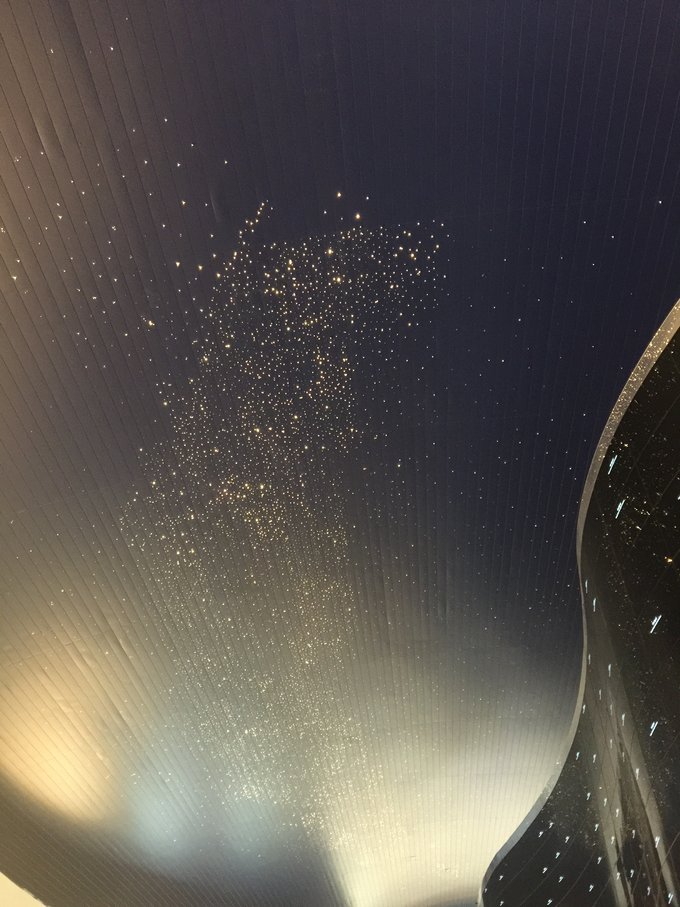 迪拜是个沙漠城市为什么那么有钱,迪拜四大土豪城市