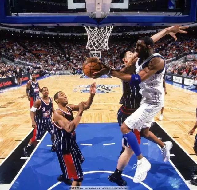 麦迪为什么投篮弧度低,麦迪天生脊柱弯曲的影响