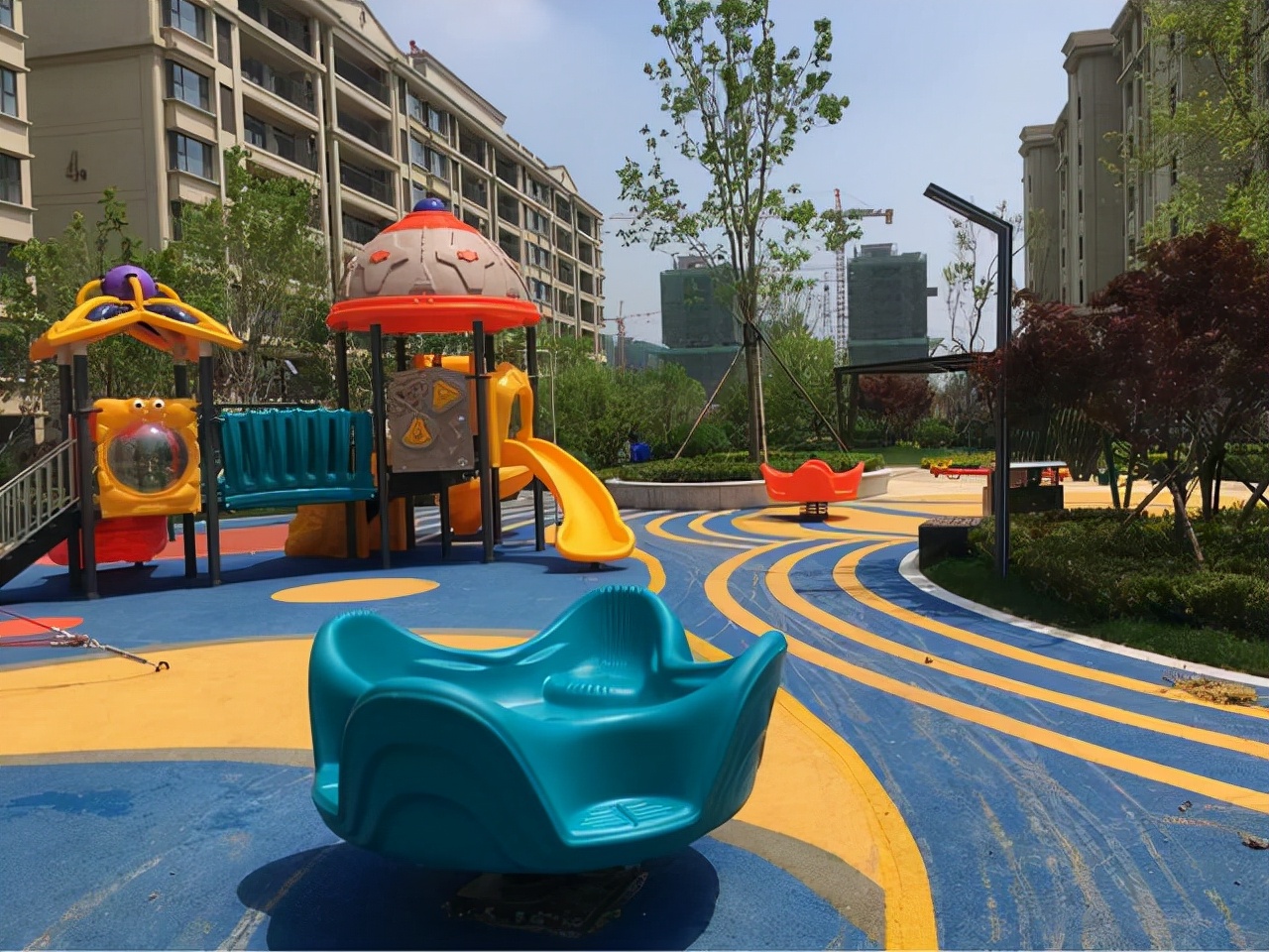 为啥说再穷不买一楼,为什么说再穷不卖车