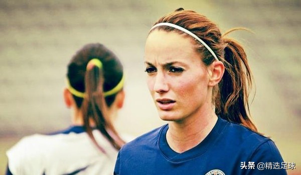 足坛十大女人最爱的球员,足坛历史十大女足球明星