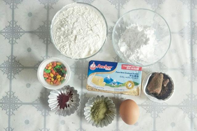 五彩斑斓包装的糖,五颜六色的彩虹糖