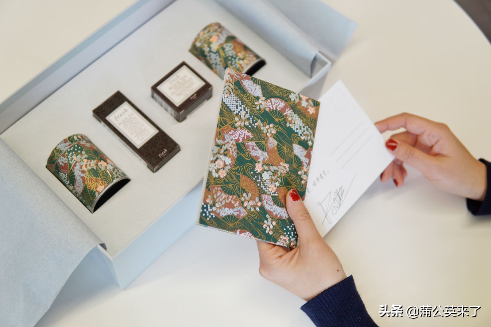 鎯呬汉鑺傚寲濡嗗搧绀肩洅濂楄,鎯呬汉鑺傚寲濡嗗搧绀肩洅