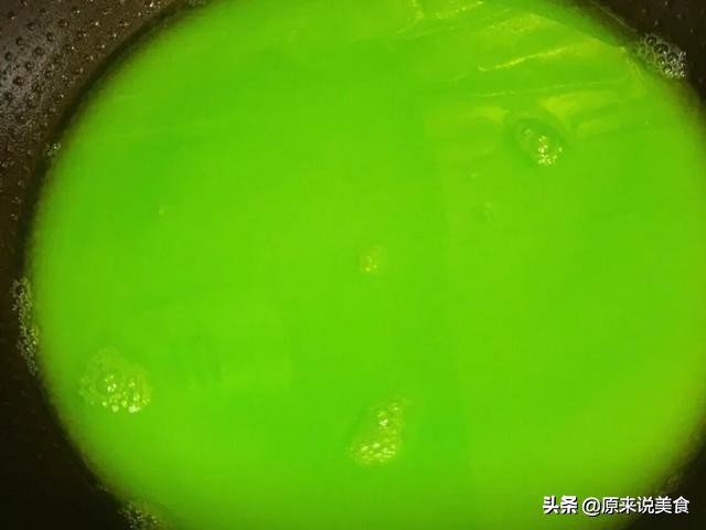 凉粉的做法和配方比例视频,妈妈家常菜做凉粉