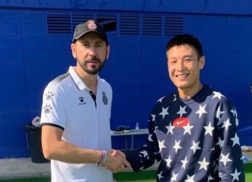 又一个救火教练，来说说十几年前这位主教练和中国留洋先锋的故事