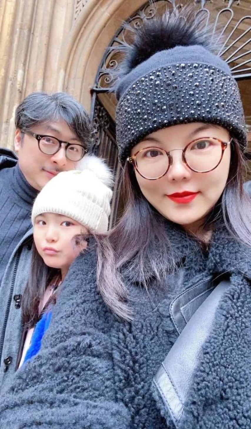 2020年娱乐圈这4位“时间管理大师”，太会挤时间出轨了