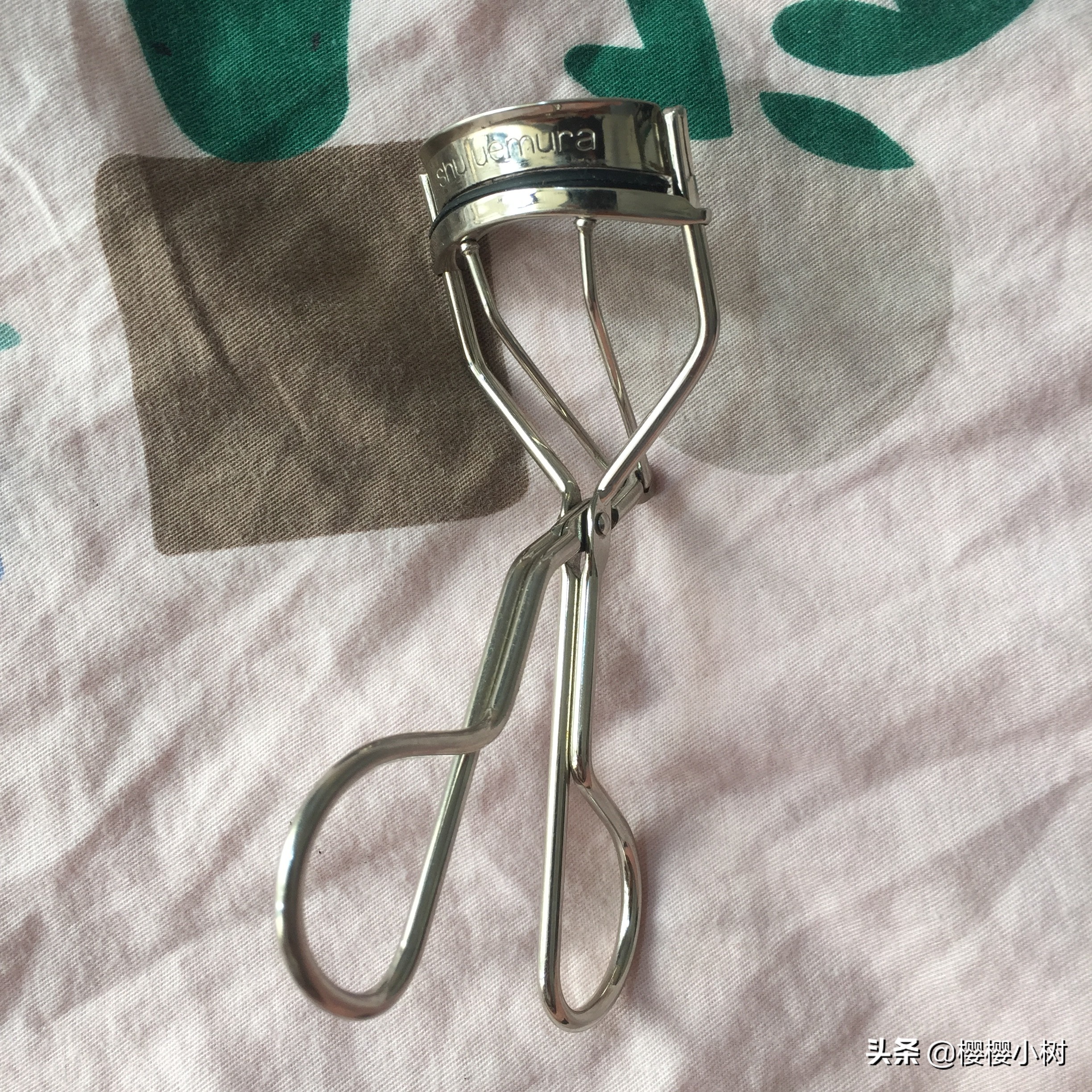 贫民窟女孩彩妆好物推荐,贫民窟女孩必入的彩妆