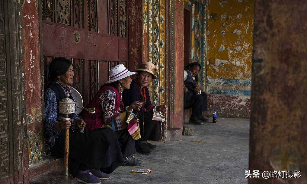 你见过凌晨四点钟的布达拉宫吗,布达拉宫是在四川甘孜吗