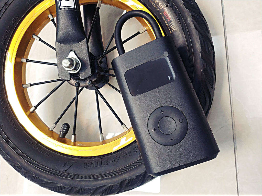 米家充气宝1s与骑行智能充气宝,米家充气宝1s充电时灯乱闪烁