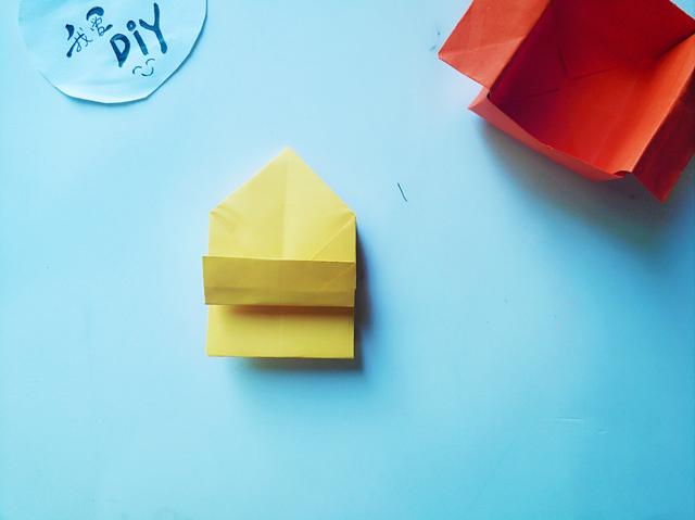 纸箱折纸恐龙全身的方法,简单纸箱做坦克折纸教程