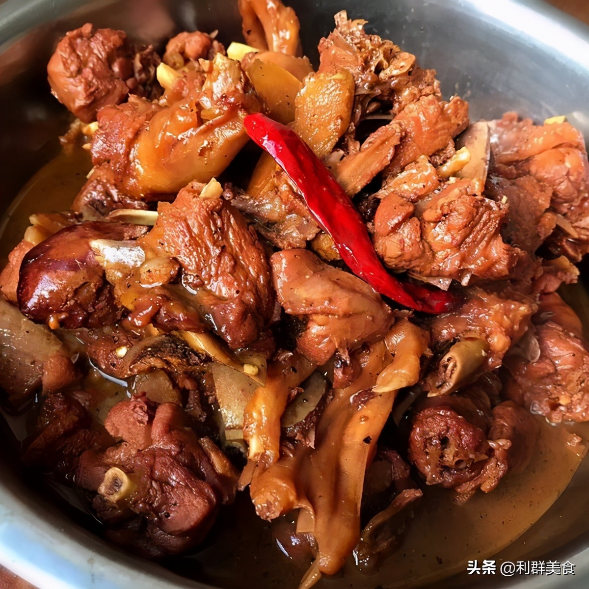 正宗啤酒鸭好吃到爆,软烂鲜香啤酒鸭